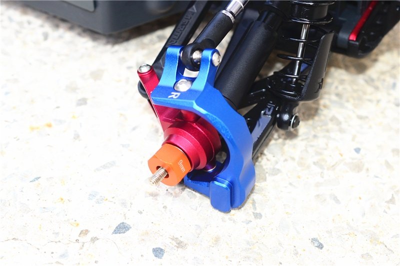Arrma AR330442 C-Hubs L/R Set of 2 4x4 Tough Composite Material